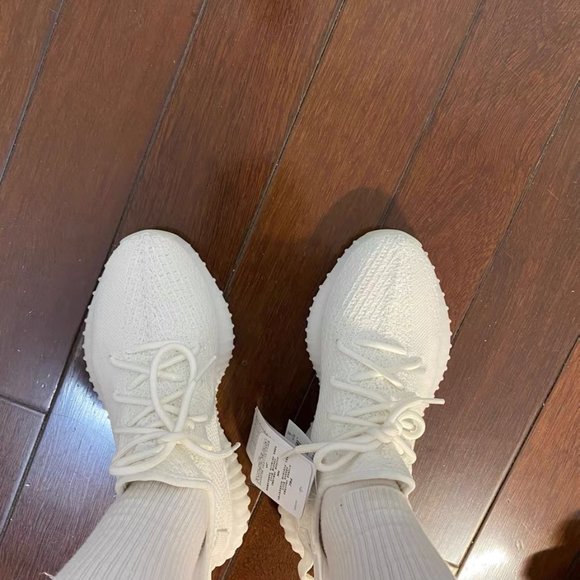 ADIDAS YEEZY350V2 all white running shoes - Picture 2 of 3